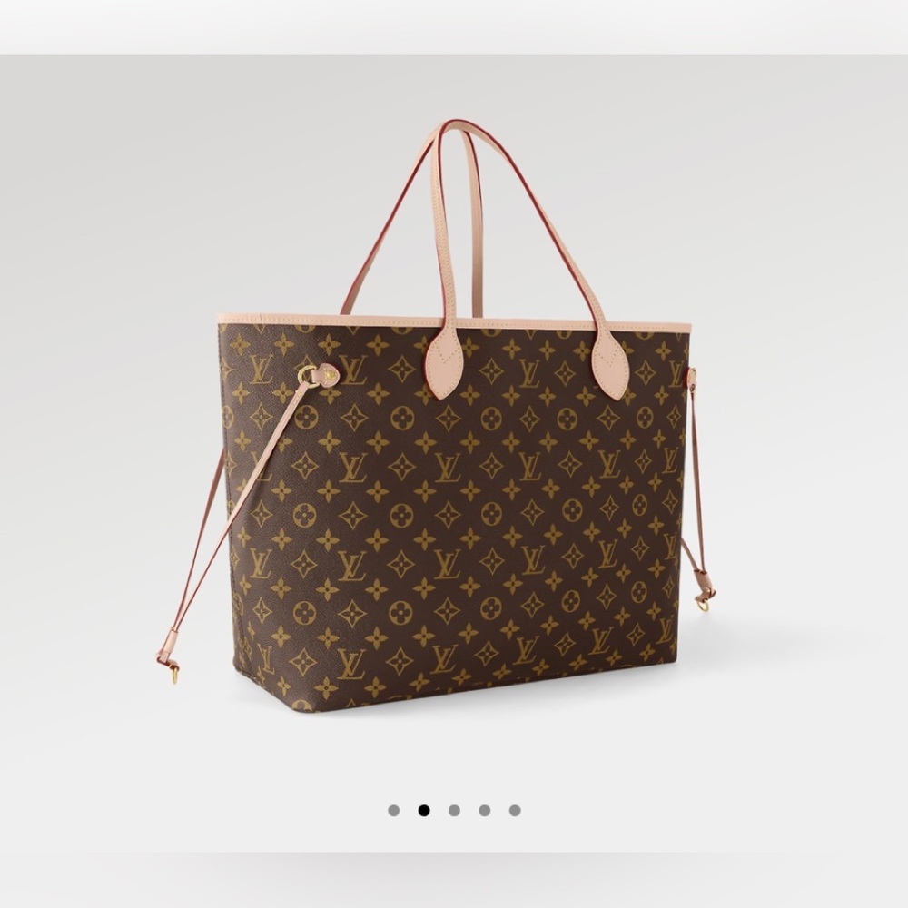 Louis Vuitton Neverfull signature tote and clutch. Beautiful like new condition.